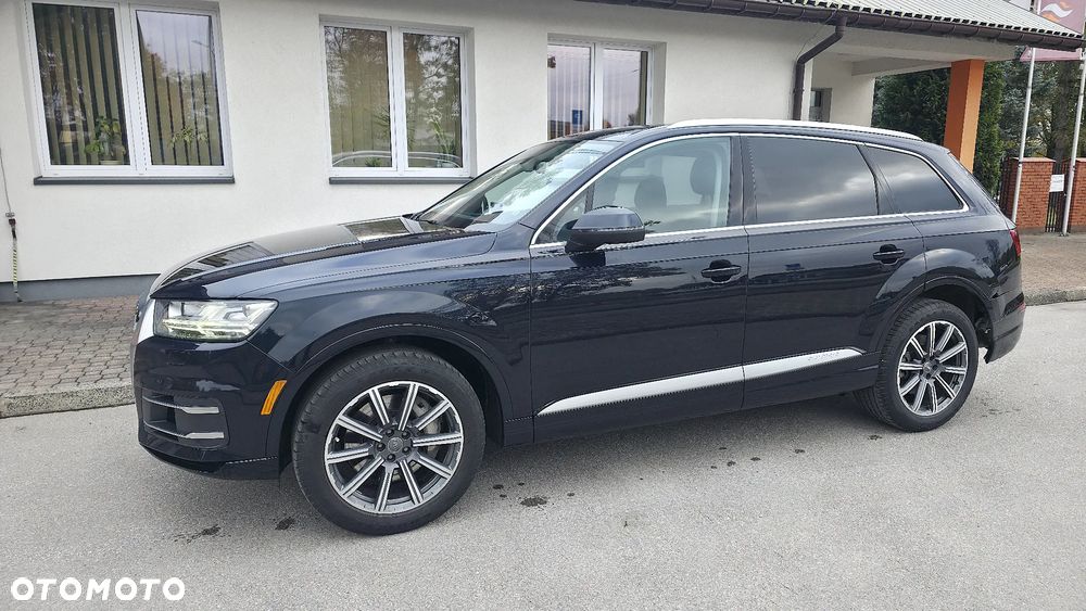 Audi Q7 3.0 TFSI Quattro Tiptronic - 1