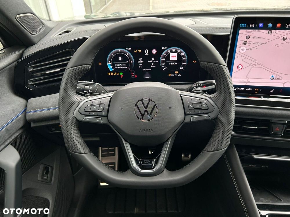 Volkswagen Tiguan - 14