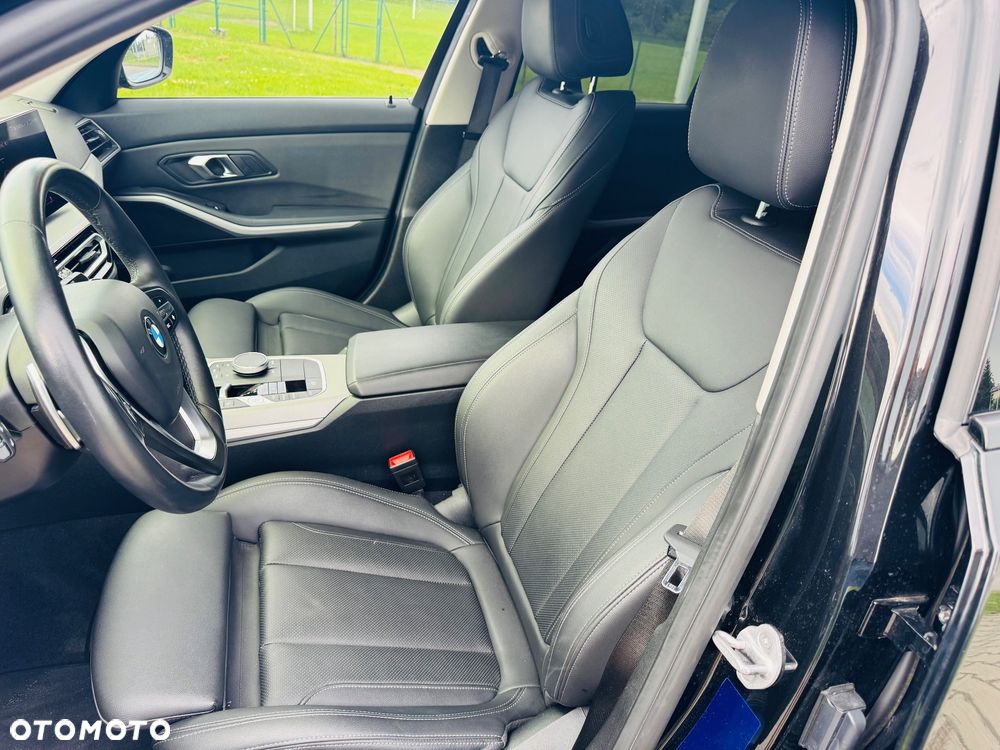 BMW Seria 3 - 18