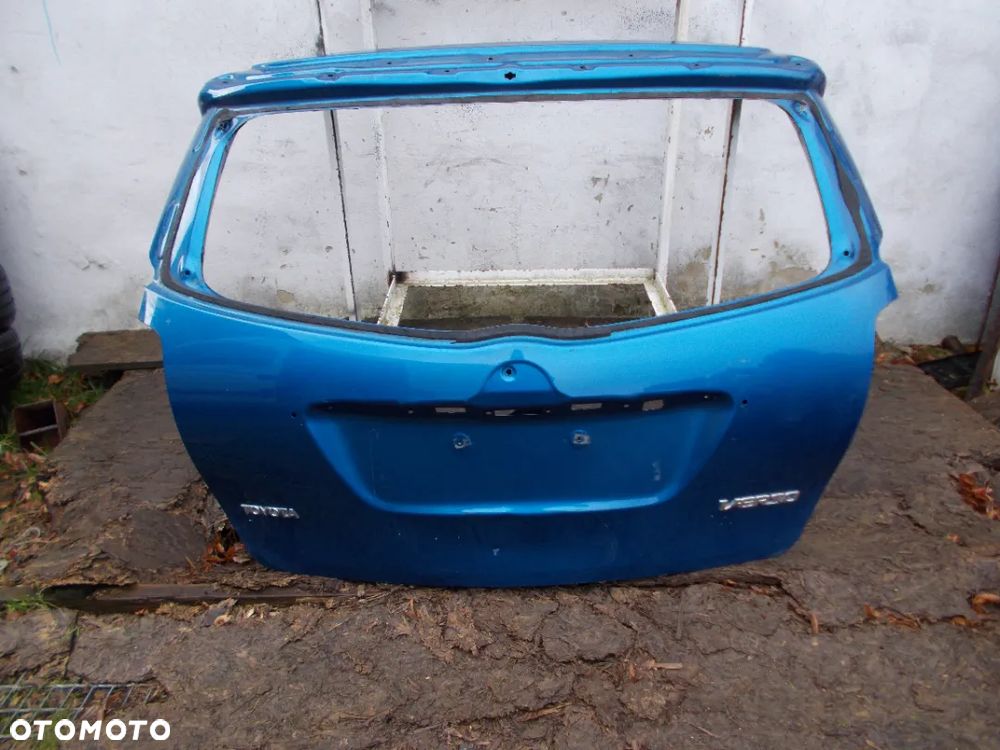 TOYOTA VERSO KLAPA TYŁ TYLNA - 1