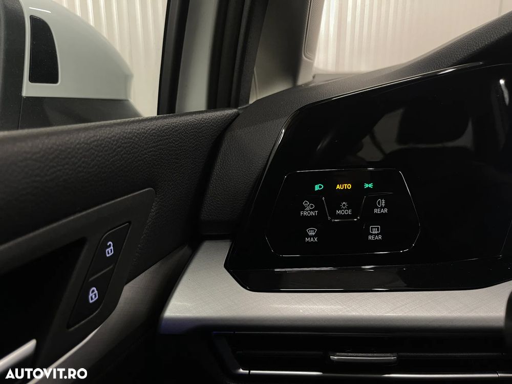 Volkswagen Golf 1.5 eTSI MHEV 150CP DSG Life - 24