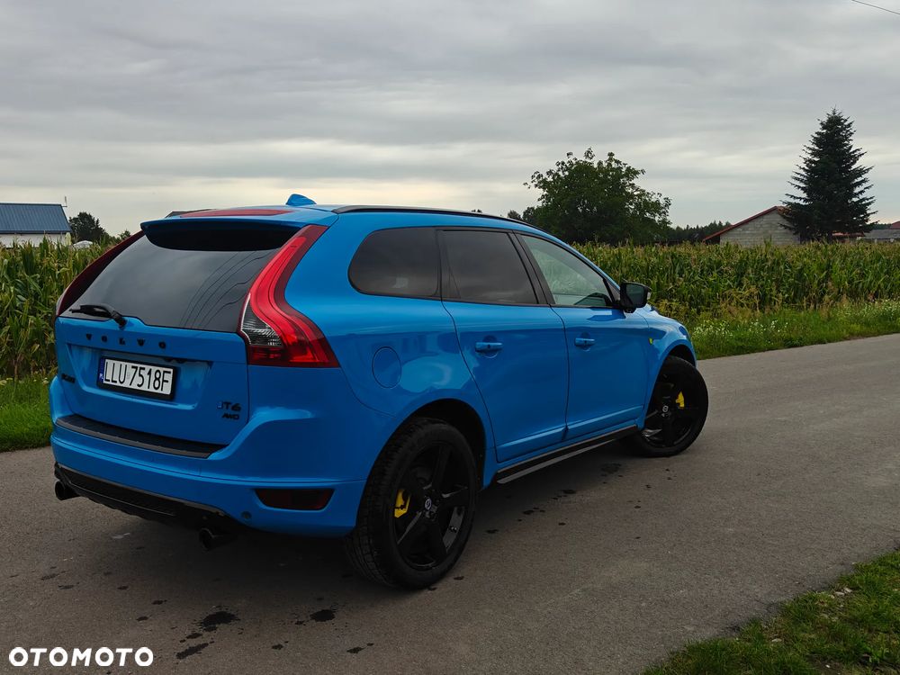 Volvo XC 60 T6 AWD R-Design - 3