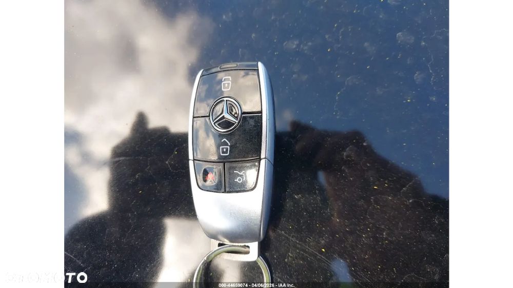 Mercedes-Benz Klasa E - 15