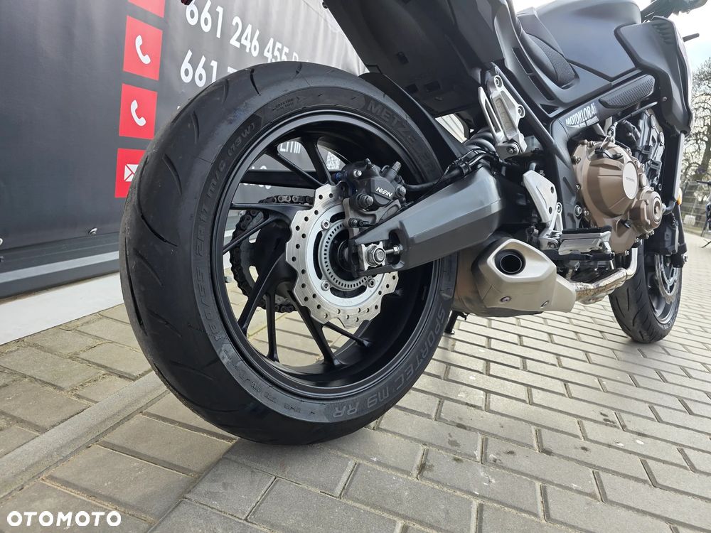 Honda CB - 23