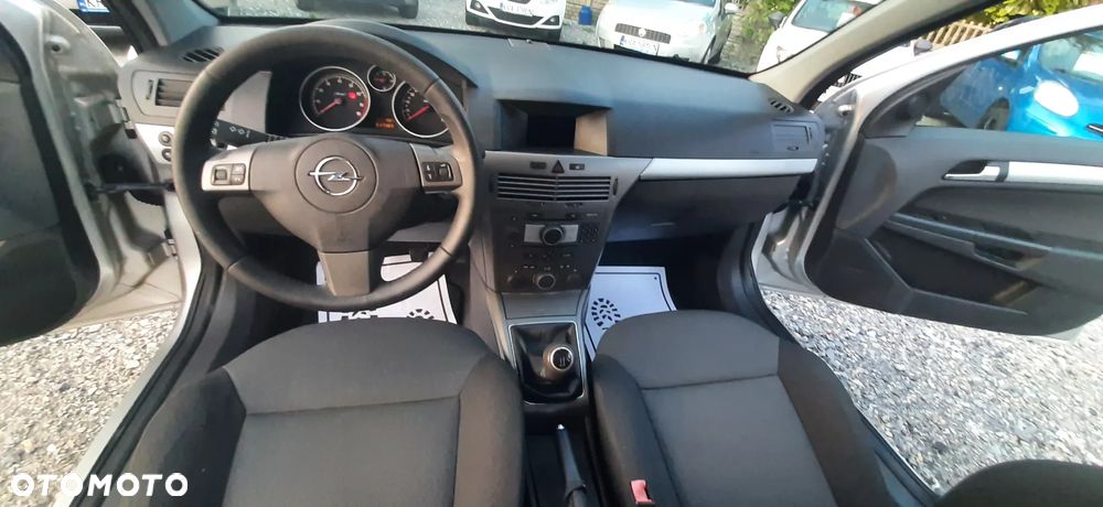 Opel Astra - 36