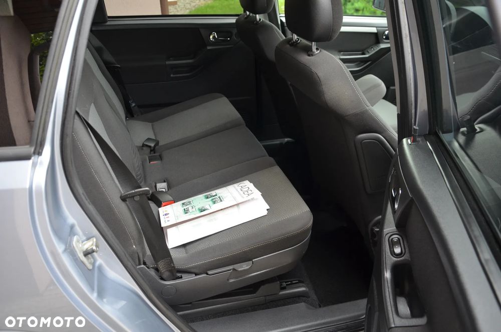 Opel Meriva - 9