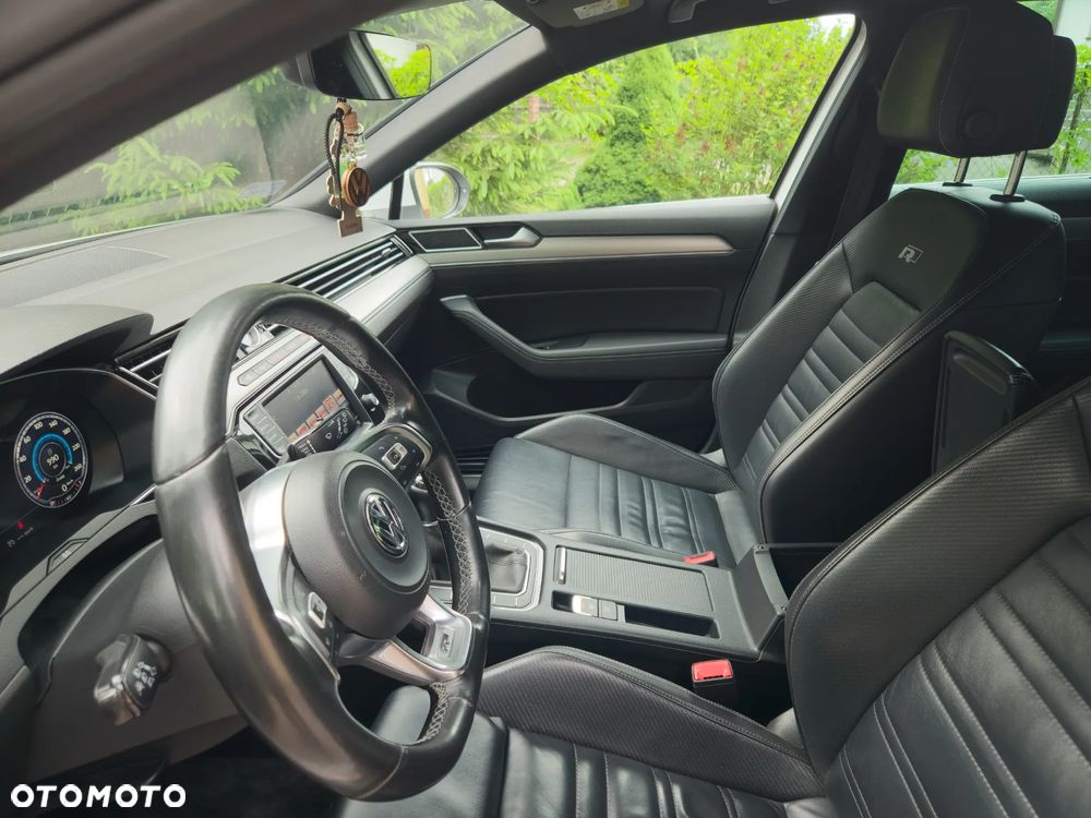 Volkswagen Passat - 10