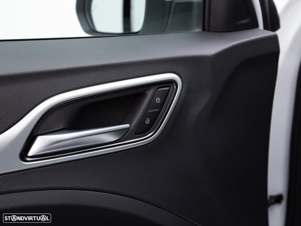 MG ZS EV 72.6 kWh Luxury - 17