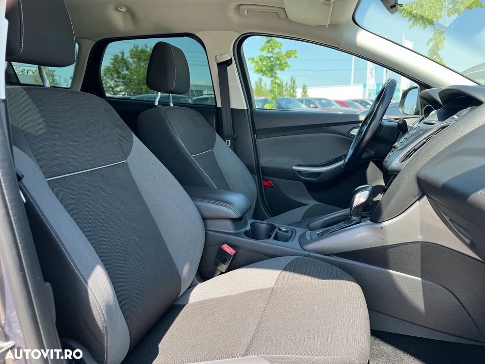 Ford Focus 2.0 TDCi DPF Aut. SYNC Edition - 9