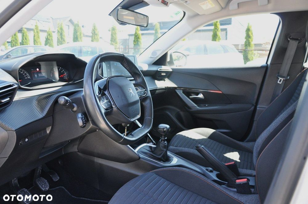 Peugeot 2008 PureTech 100 Active S&S BVM6 - 11