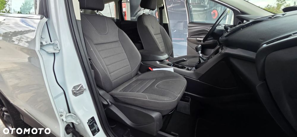 Ford Kuga 1.5 EcoBoost FWD Trend ASS - 33