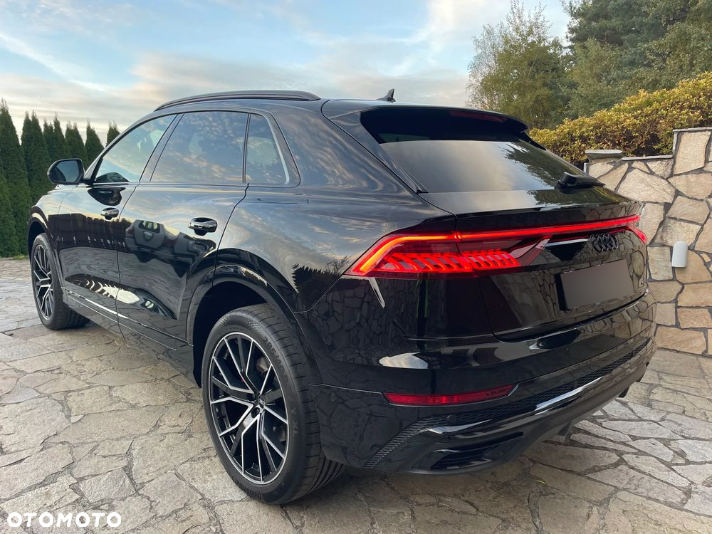 Audi Q8 - 9