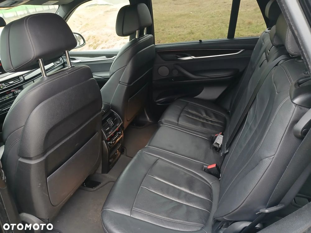 BMW X5 xDrive40d Sport-Aut - 12