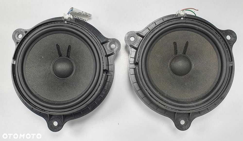 GŁOŚNIK PRZEDNI PRZÓD RENAULT TWINGO III 281569368R A4538270200 - 4