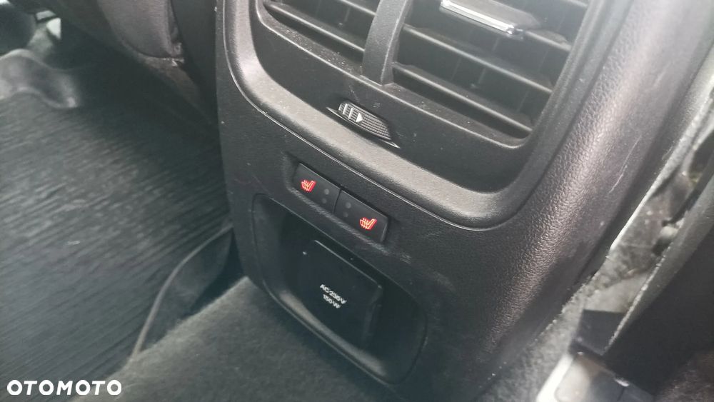 Ford Kuga 2.0 TDCi FWD Titanium - 15