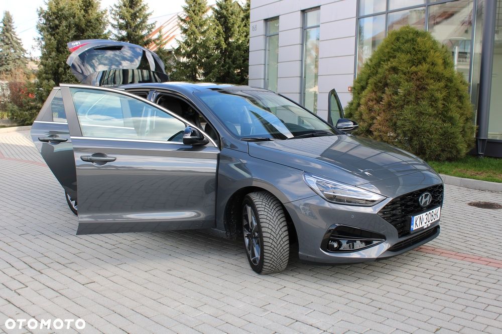 Hyundai i30 ver-1-5-t--gdi-48v-smart-dct - 15