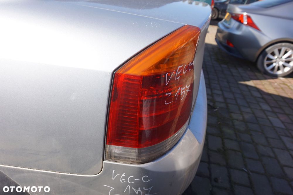 LAMPA TYLNA LEWA VECTRA C SEDAN  OPEL 2002-2005 - 3