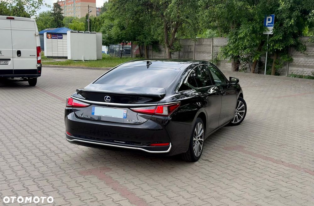 Lexus ES 300h Prestige - 6