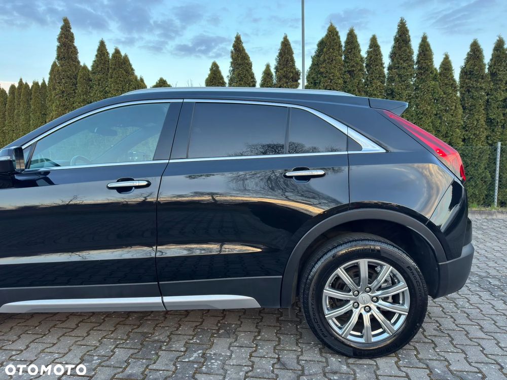 Cadillac XT4 350T AWD Premium Luxury - 11