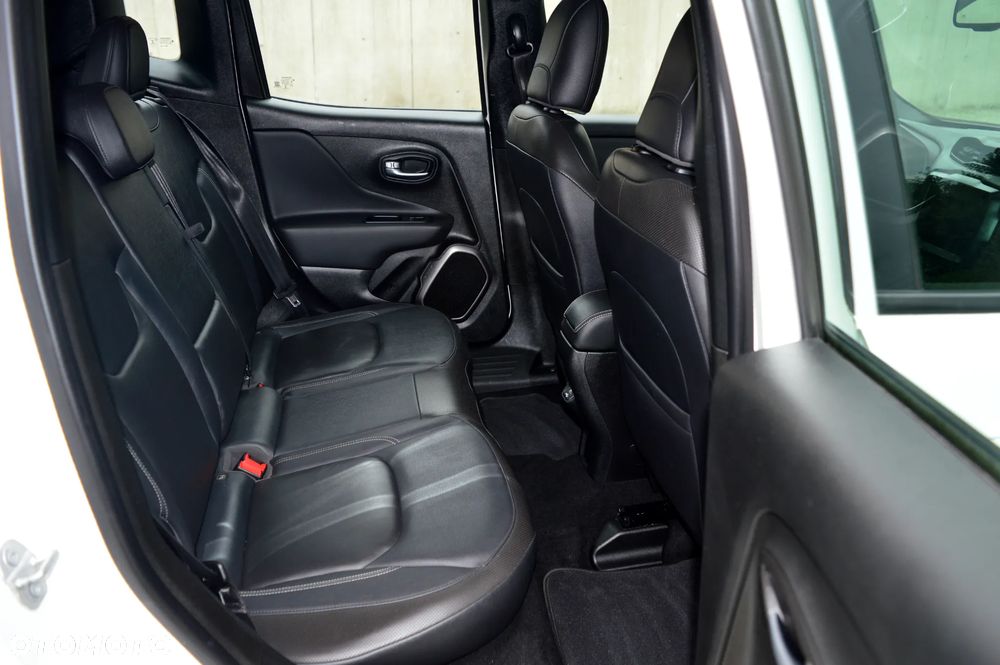 Jeep Renegade - 12