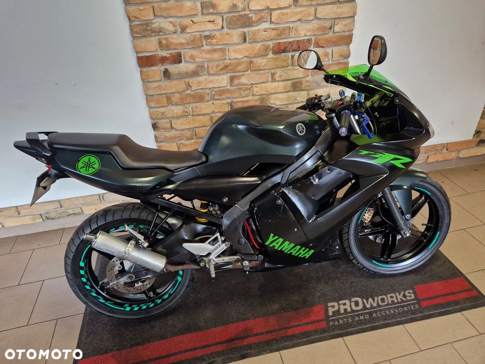 Yamaha TZR - 28