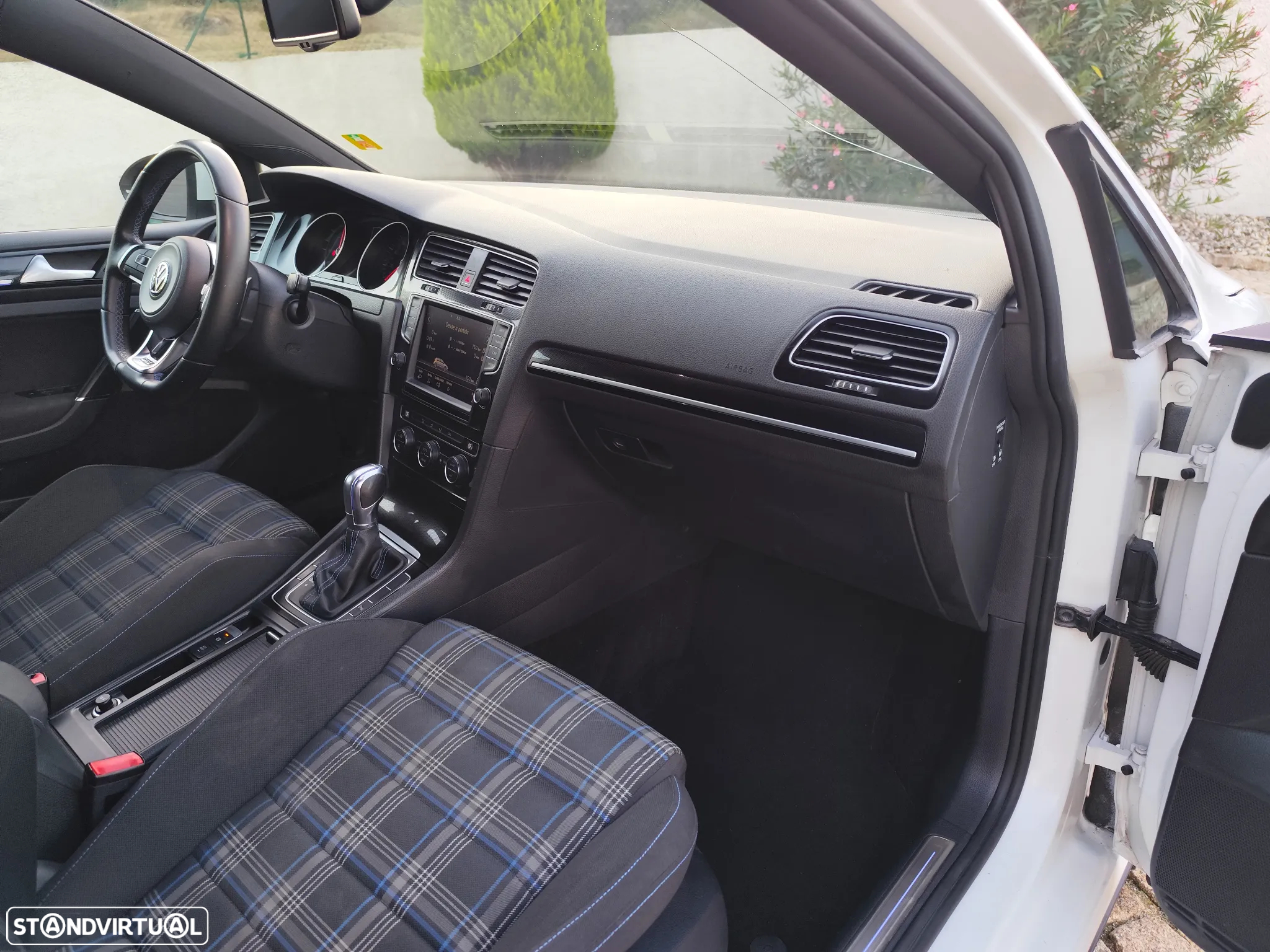 VW Golf 1.4 GTE Plug-in - 7