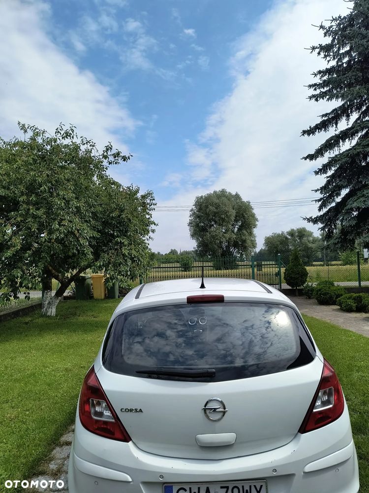 Opel Corsa 1.2 16V Cosmo - 5
