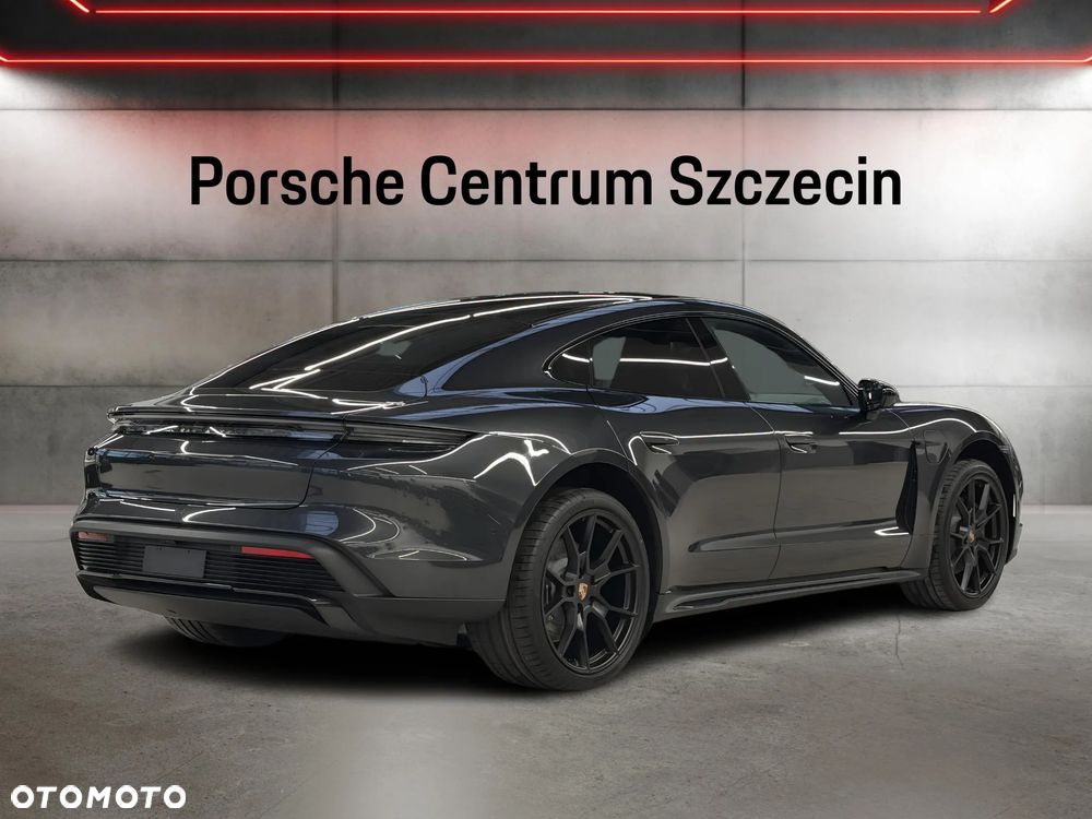 Porsche Taycan 105kWh Black Edition - 5