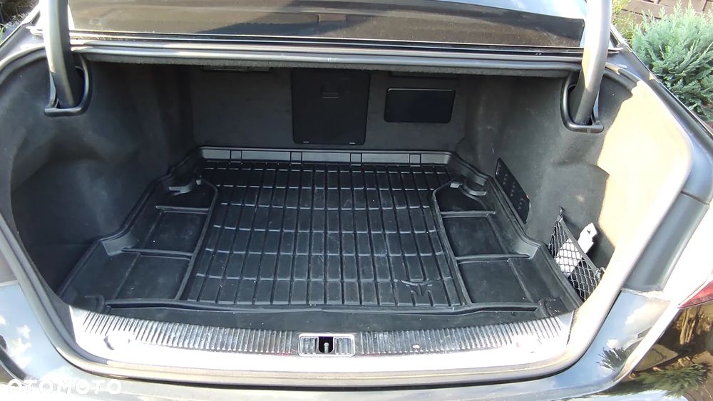 Audi A8 4.2 TDI DPF (clean diesel) quattro tiptronic Lang - 36