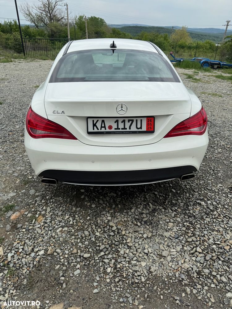 Mercedes-Benz CLA 180 - 4