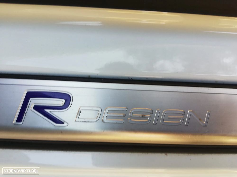 Volvo V60 2.4 D6 R-Design Sum.AWD Phev - 26