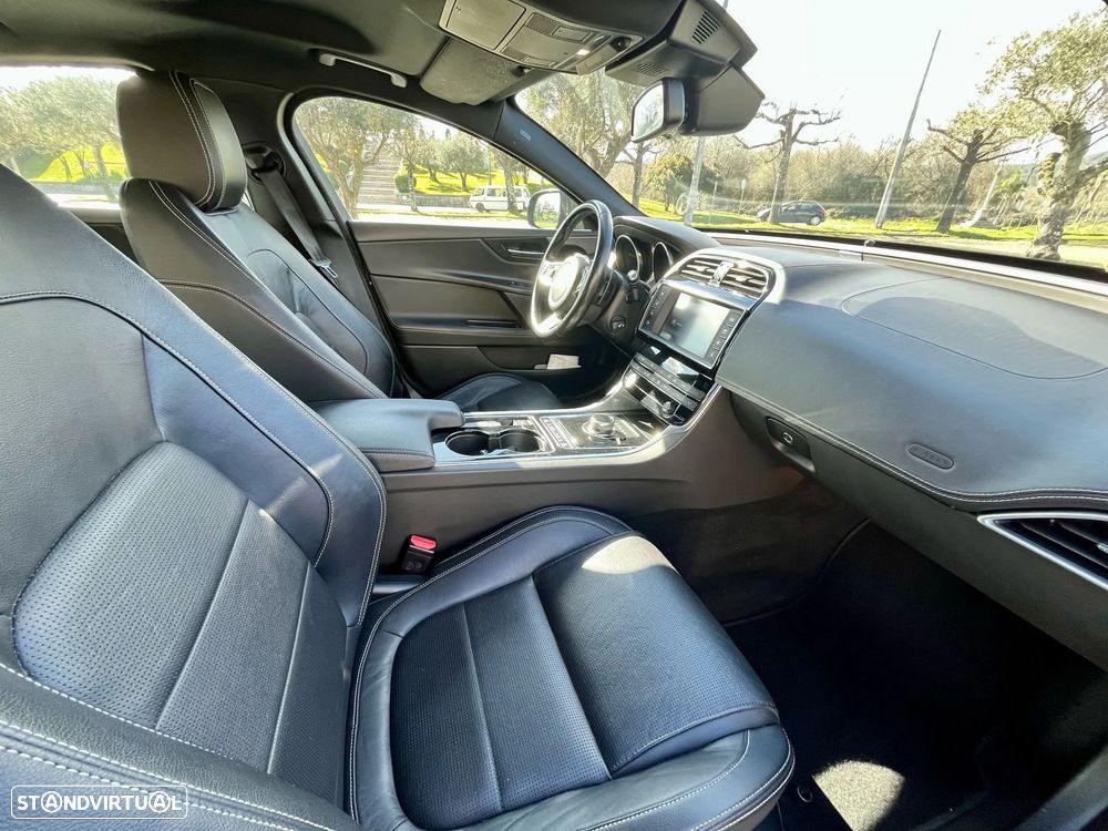 Jaguar XE 2.0 D R-Sport Aut. - 9