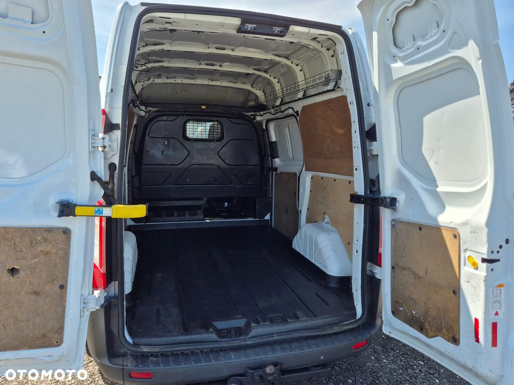 Ford Transit Custom L1H2 17 500 zł netto FV23% Hak 2,5t  Zarejestrowany - 10