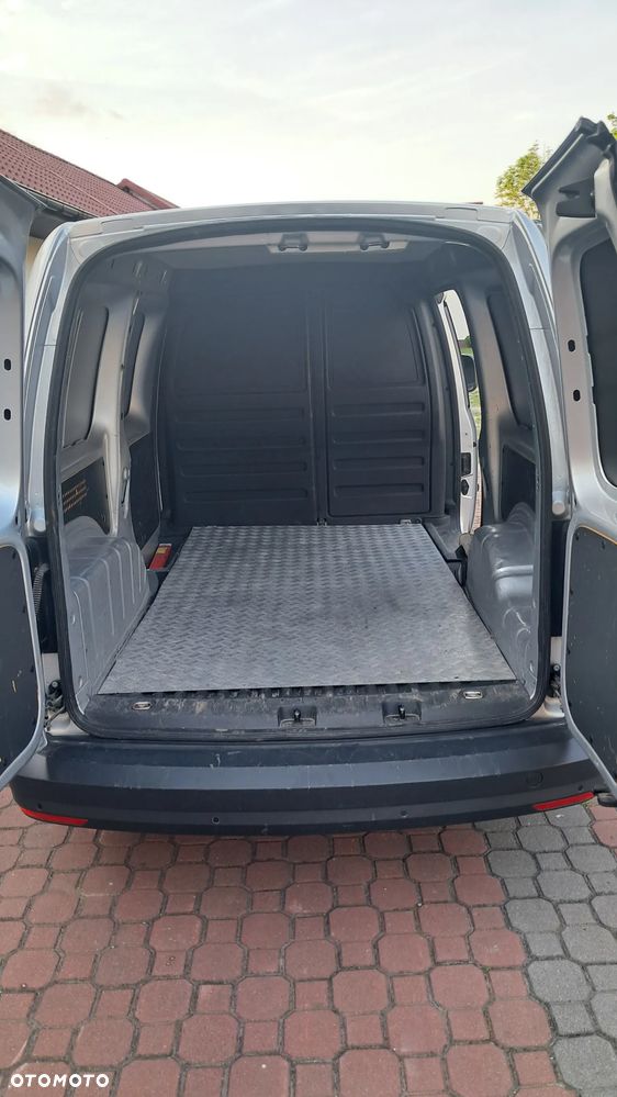 Volkswagen Caddy - 9