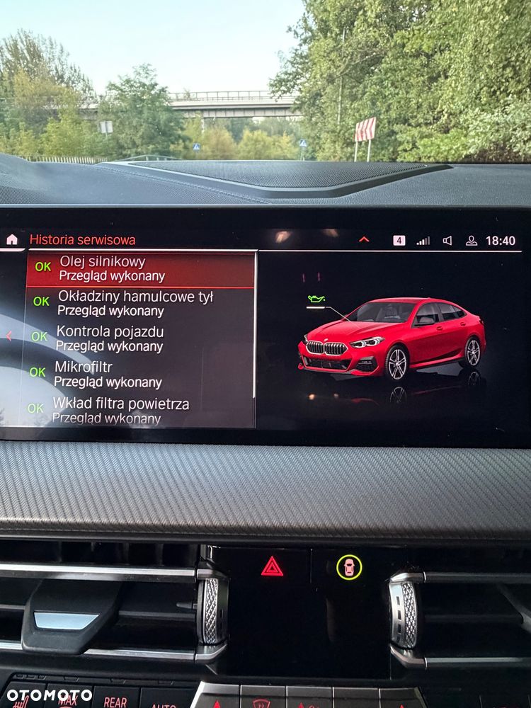 BMW Seria 2 220d M Sport - 10
