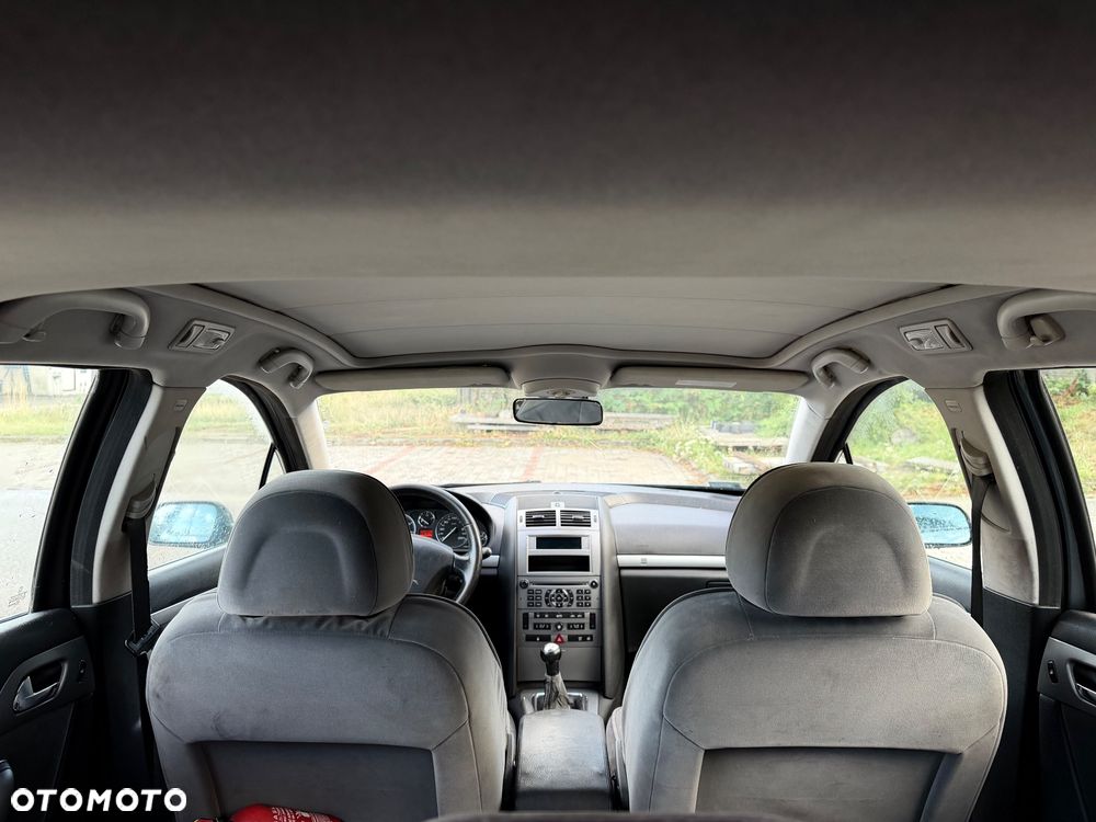 Peugeot 407 - 14
