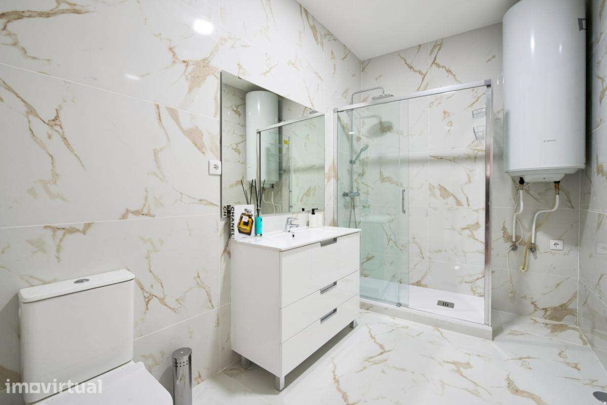 Quarto - localizado em Graça Lisbon - Grande imagem: 2/23