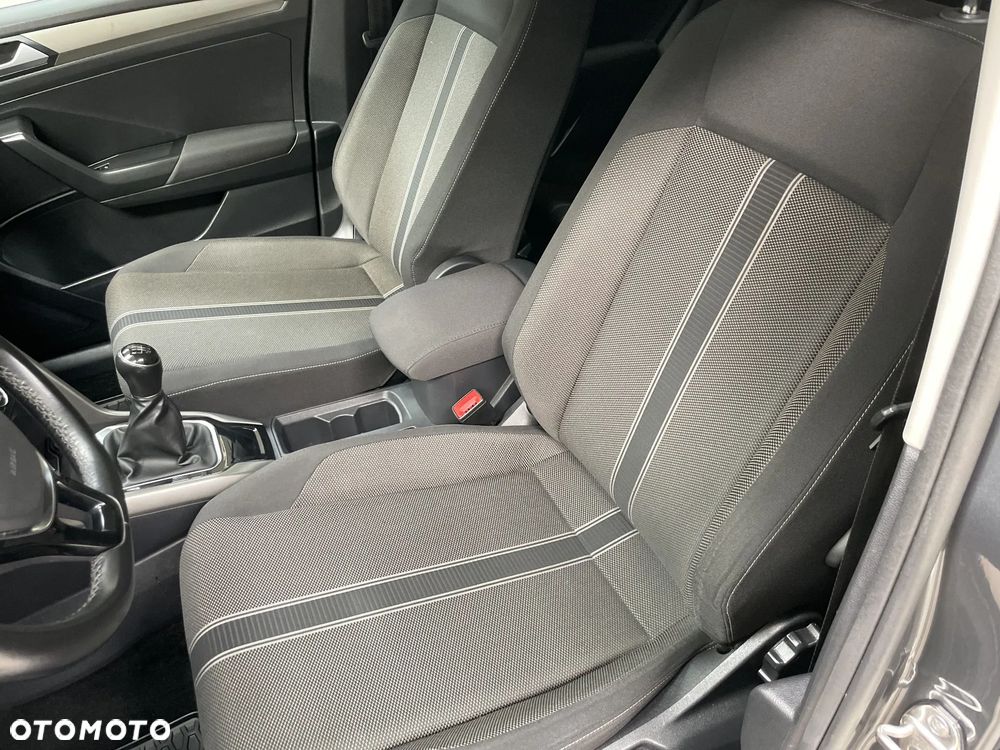 Volkswagen T-Roc 1.0 TSI Advance - 12