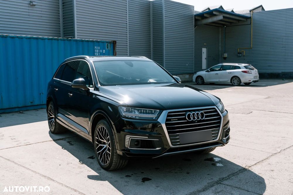 Audi Q7 - 1
