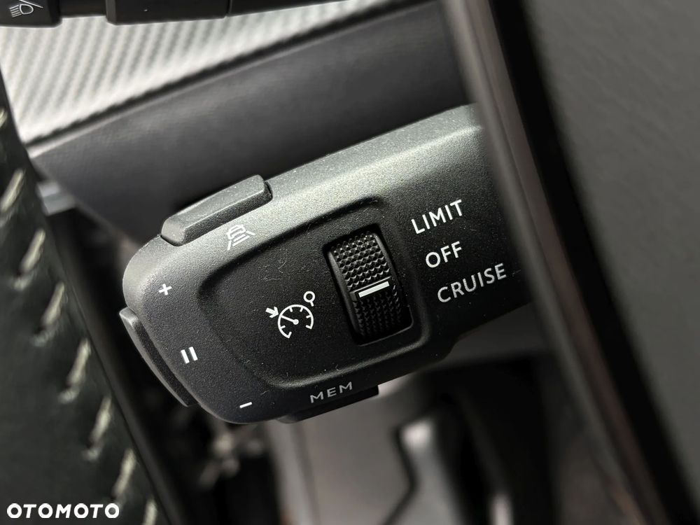 Peugeot 2008 - 25