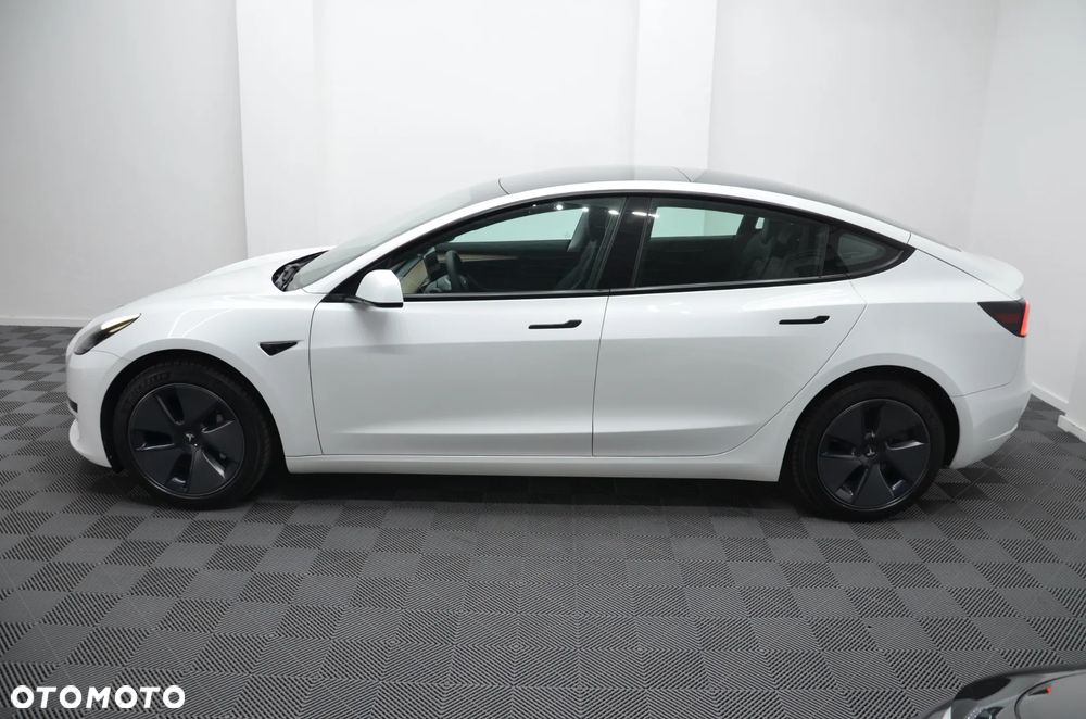 Tesla Model 3 Standard Reichweite Plus Hinterradantrieb - 6