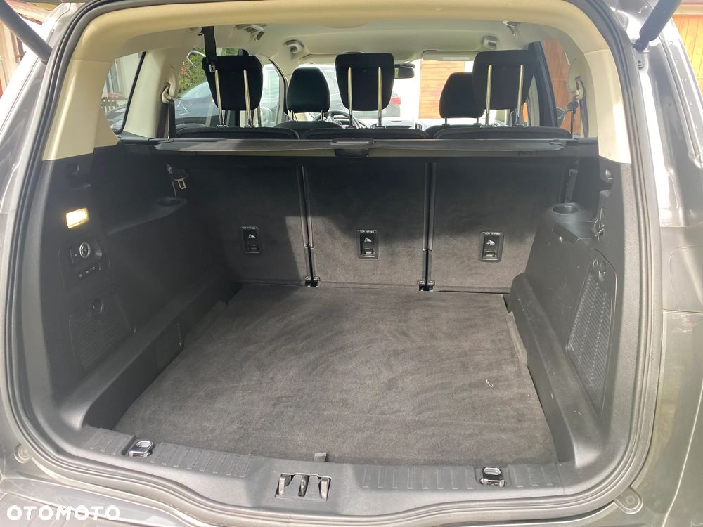 Ford S-Max 2.0 TDCi Titanium PowerShift - 9
