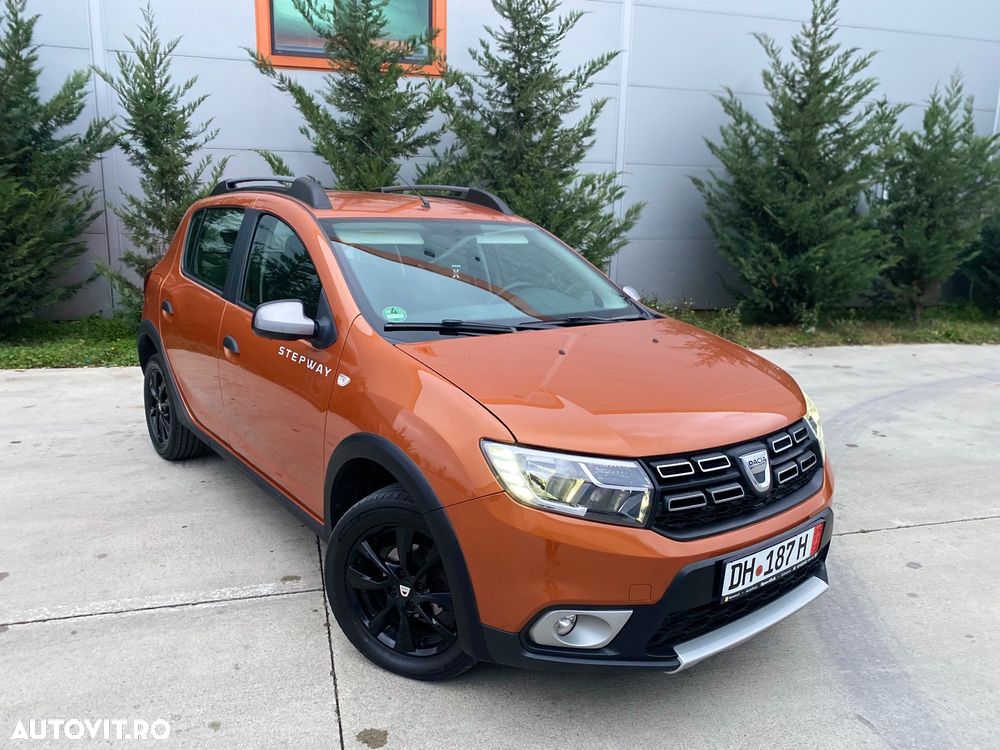 Dacia Sandero Stepway Blue dCi 95 Celebration - 1