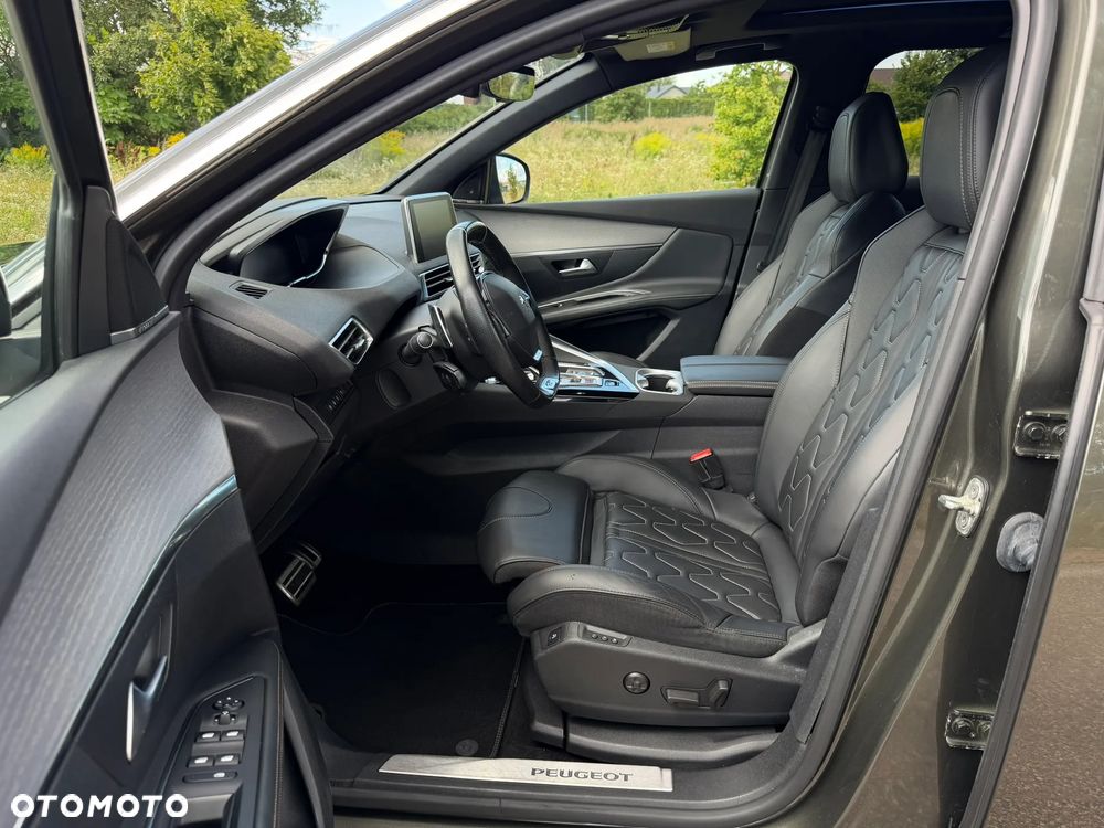 Peugeot 3008 1.6 PureTech Hybrid4 PHEV GT S&S EAT8 - 18