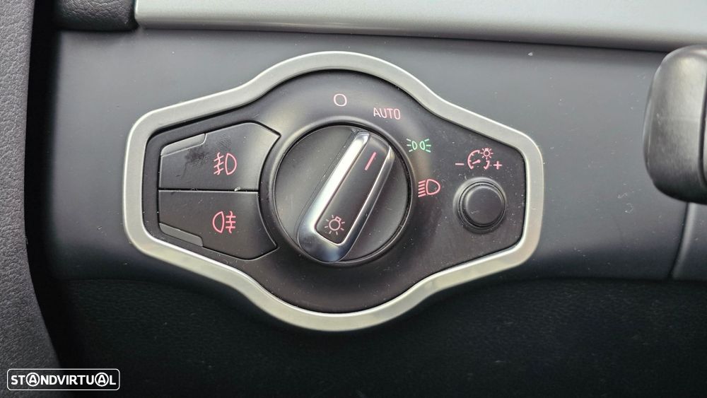 Audi A4 Avant 2.0 TDI exclusive - 12