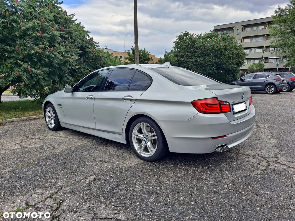 BMW Seria 5 530d xDrive Luxury Line - 7