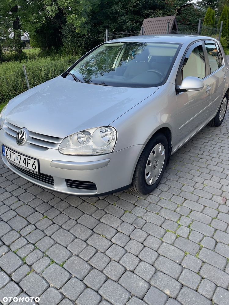 Volkswagen Golf - 1