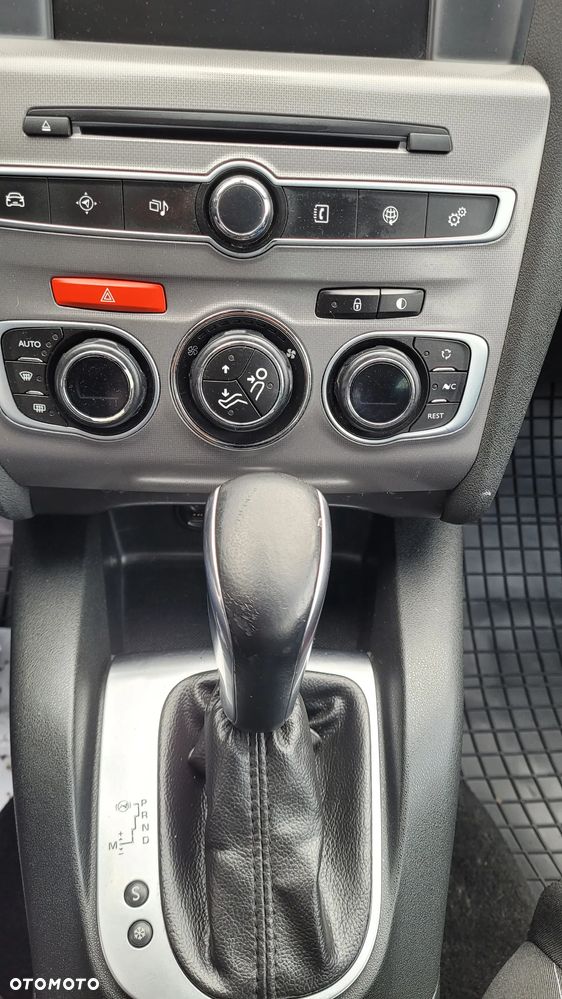 Citroën C4 e-HDi 115 ETG6 Exclusive - 12