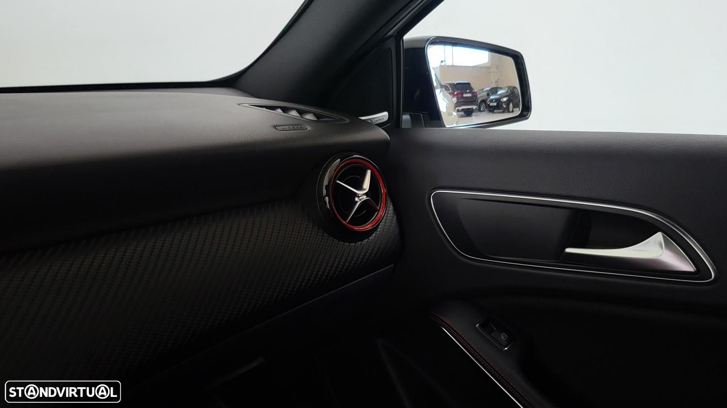 Mercedes-Benz A 45 AMG 4Matic Speedshift 7G-DCT - 18