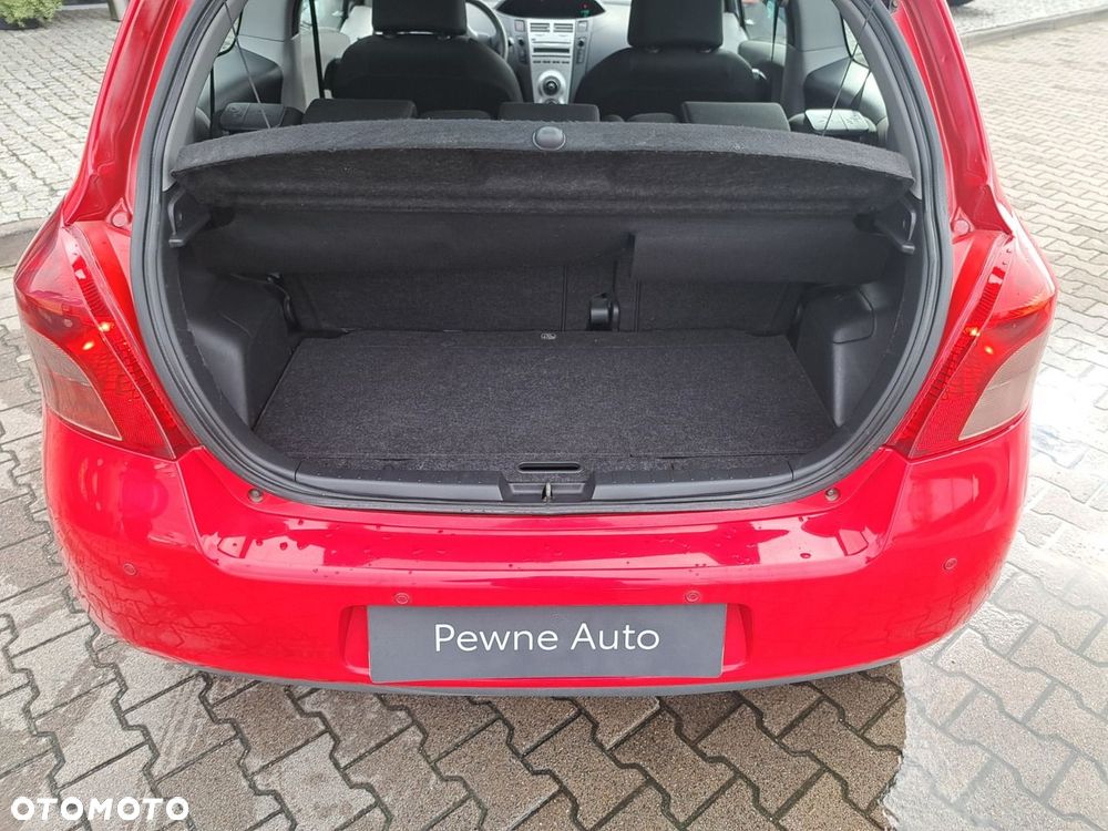 Toyota Yaris 1.3 Luna Premium - 7